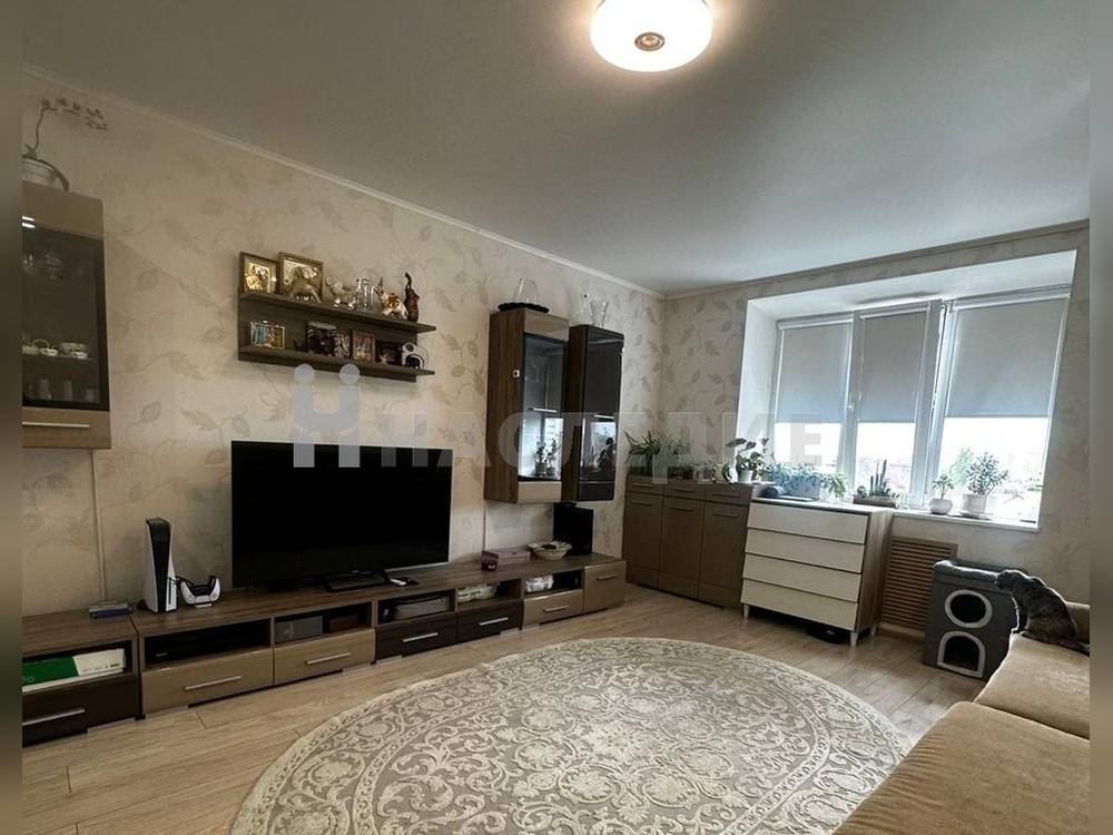 2-комнатная квартира, 68 м2 6/10 этаж, Центр, ул. Менделеева - фото 1